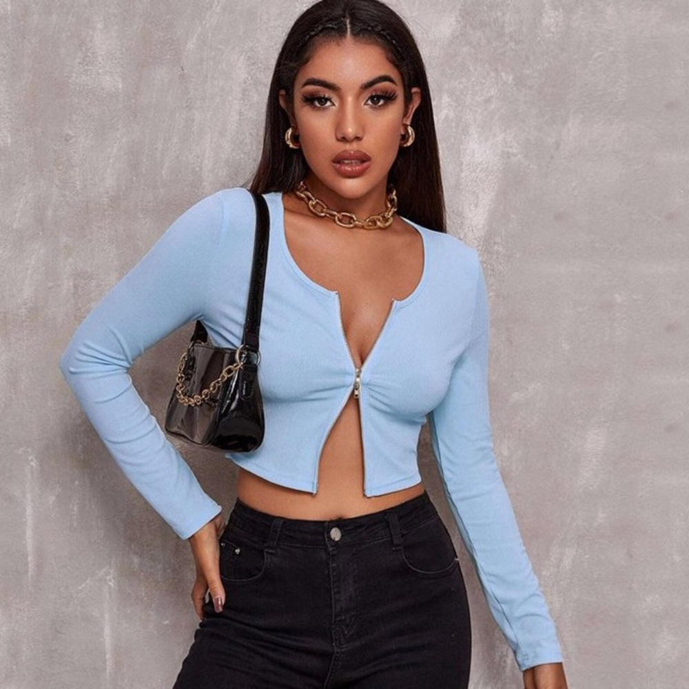 Open zipper crop long sleeve top
